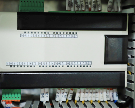 全自動(dòng)食品包裝流水線(xiàn) 全自動(dòng)食品包裝流水線(xiàn)