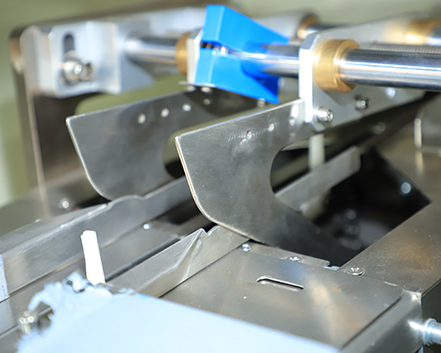 全自動(dòng)食品包裝流水線 全自動(dòng)食品包裝流水線